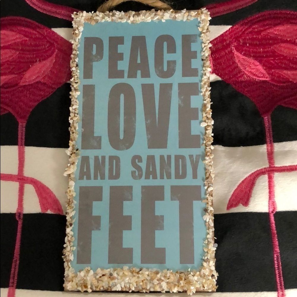 Peace Love Sandy Feet Wall Art Real Shell Border